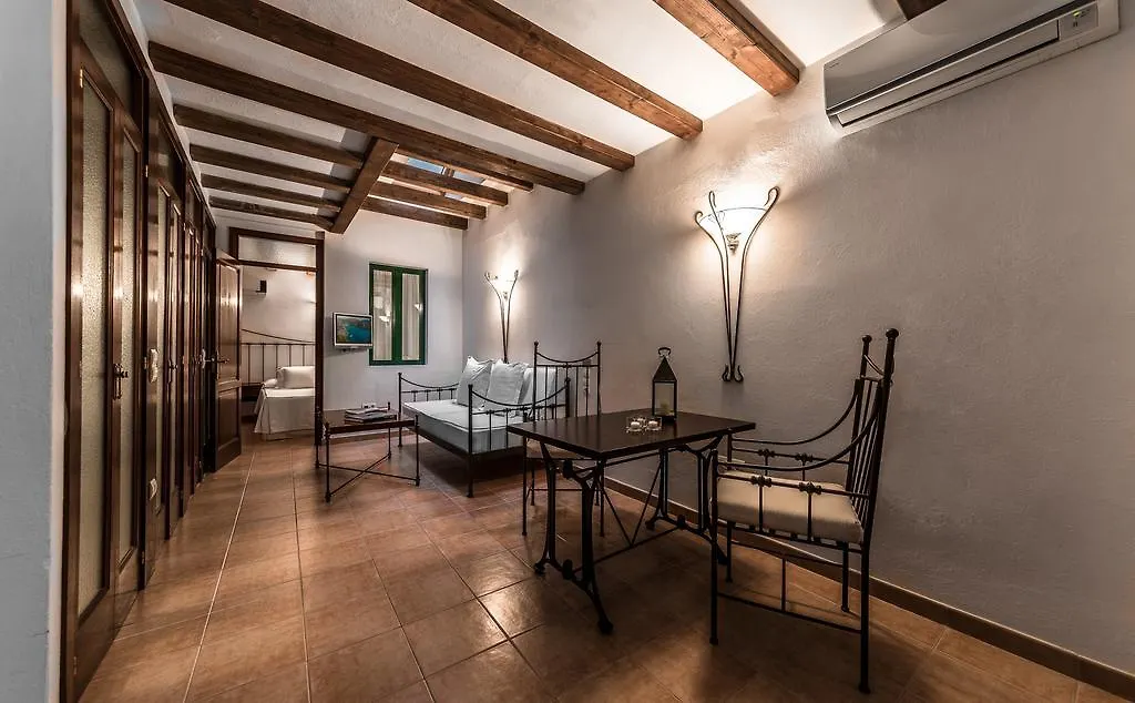 Apartamentos Mariano Ibiza Town 0*,
